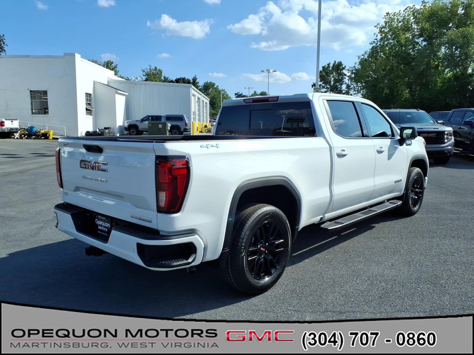 New 2026 GMC Sierra 1500 Elevation w/ Elevation Premium Package AWD/4WD image 4