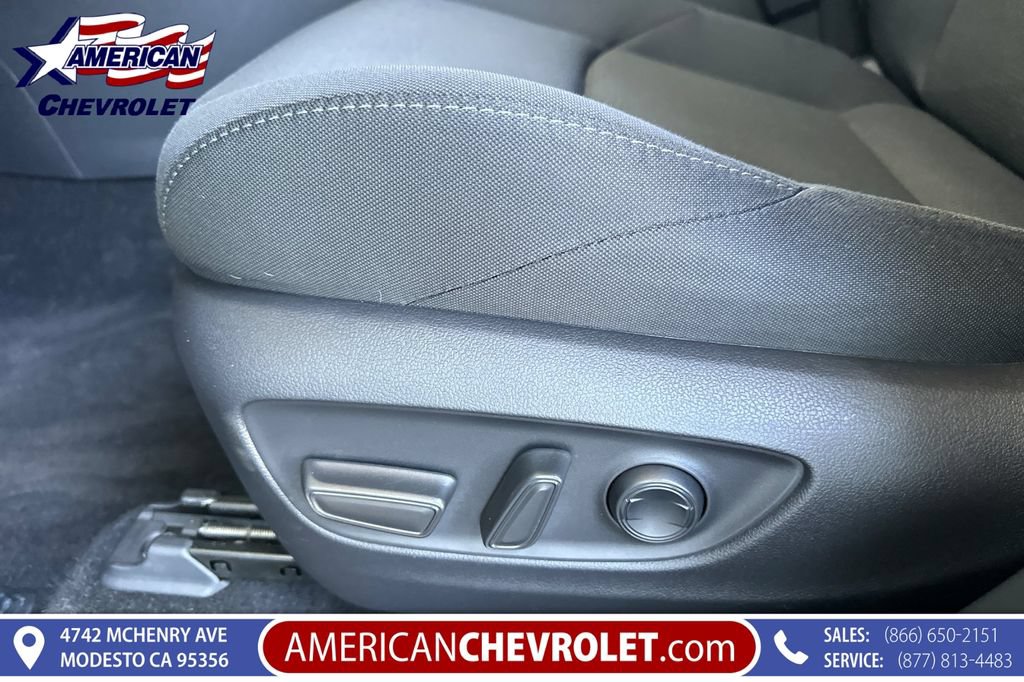 Used 2024 Toyota Venza LE AWD/4WD image 14