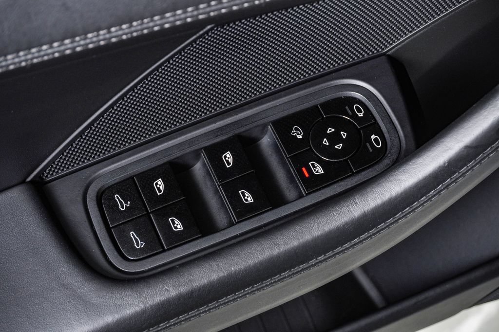 Used 2018 Porsche Panamera 4S AWD/4WD image 26