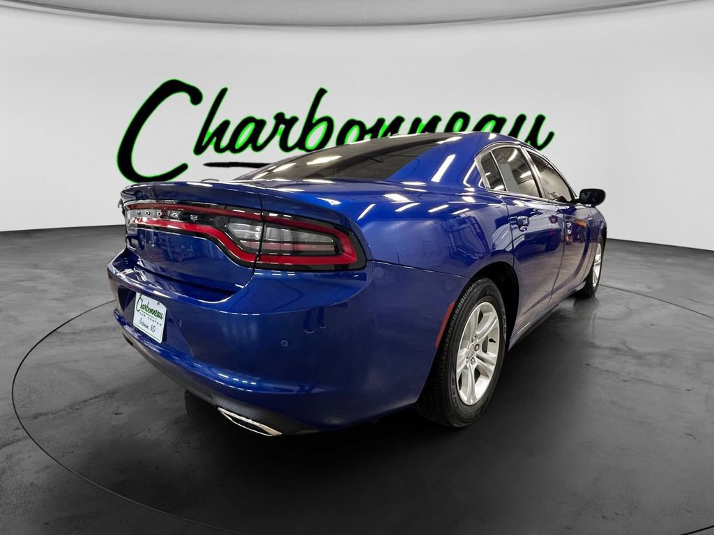 Used 2020 Dodge Charger SXT w/ Cold Weather Package RWD image 5