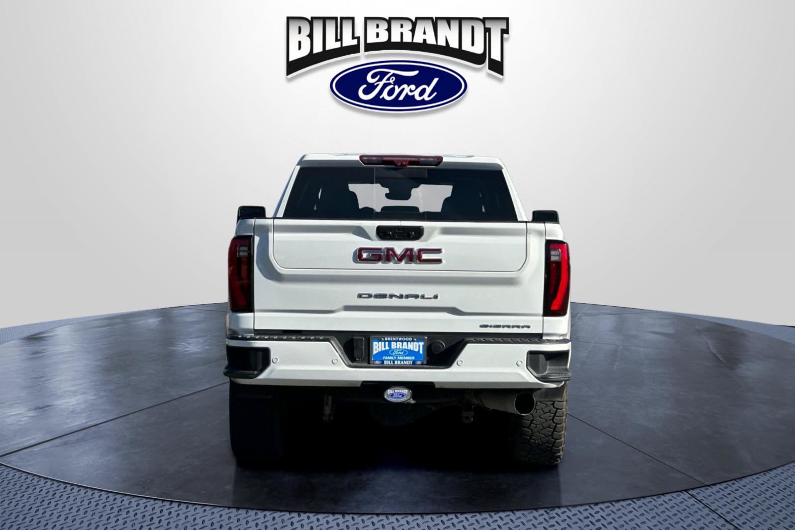 Used 2024 GMC Sierra 2500 Denali w/ Denali Reserve Package AWD/4WD image 4