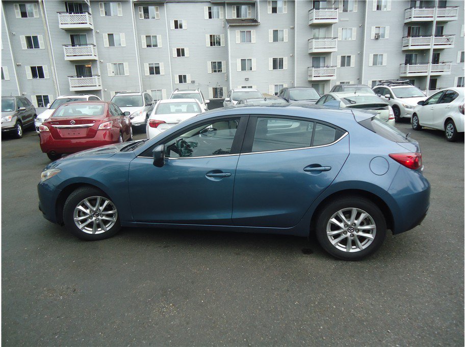 Used 2014 MAZDA MAZDA3 i Touring w/ Technology Package FWD image 8