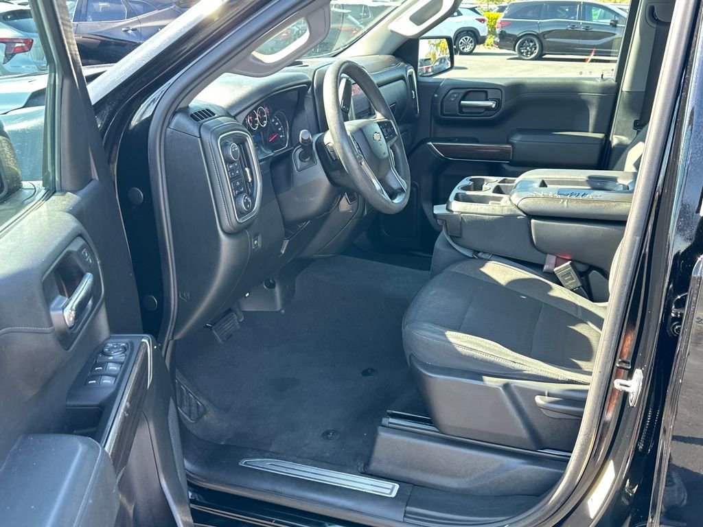 Used 2020 Chevrolet Silverado 1500 LT image 12