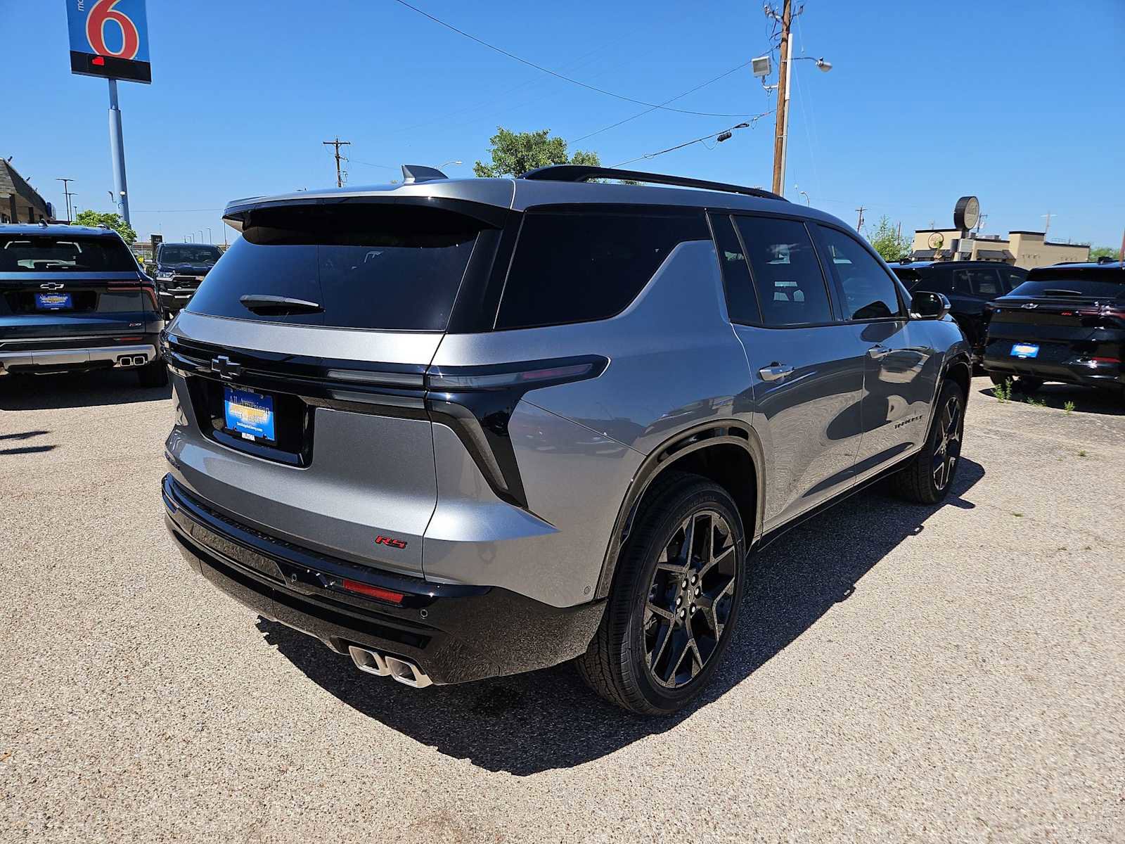 New 2026 Chevrolet Traverse RS image 8