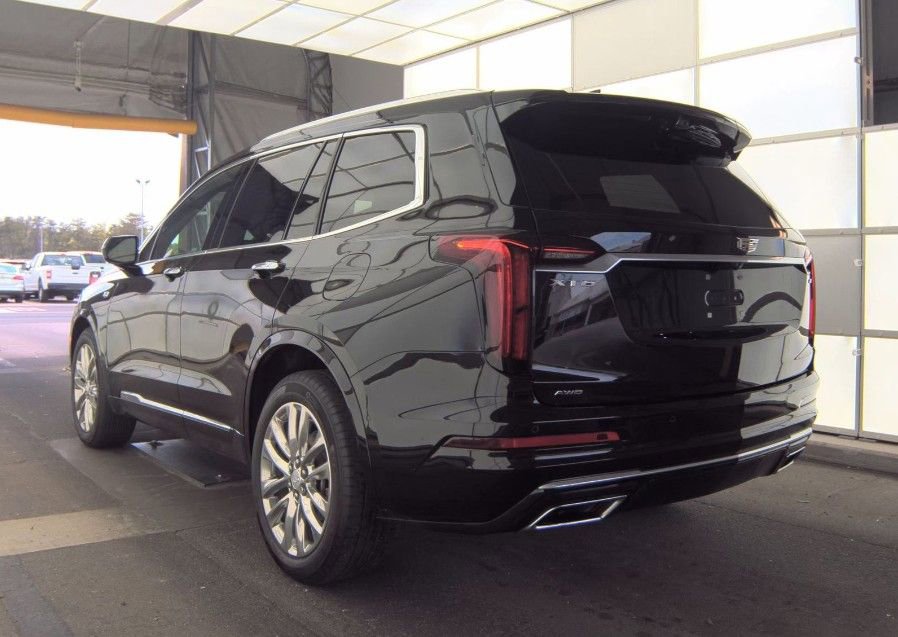 Used 2021 Cadillac XT6 Premium Luxury AWD/4WD image 4