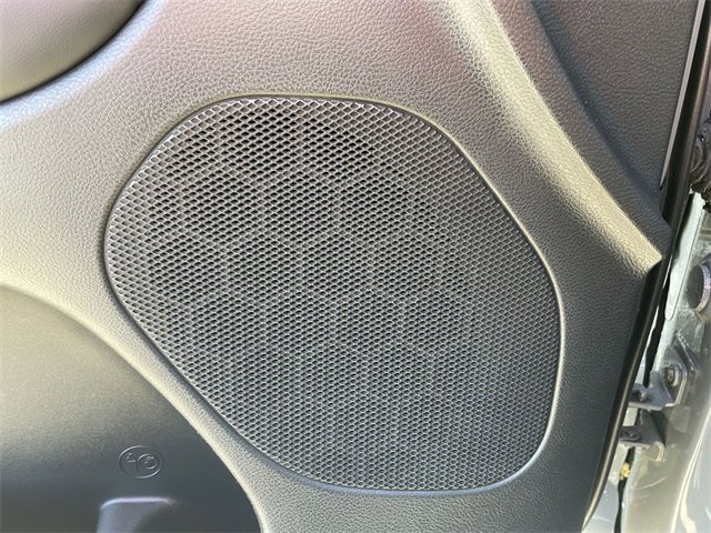 Used 2022 Jeep Grand Cherokee Laredo X image 24