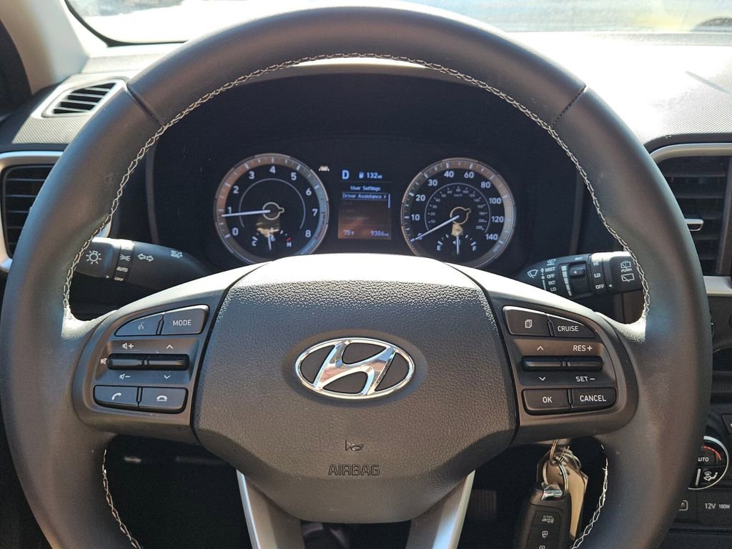 Used 2022 Hyundai Venue SEL w/ Cargo Package FWD image 21