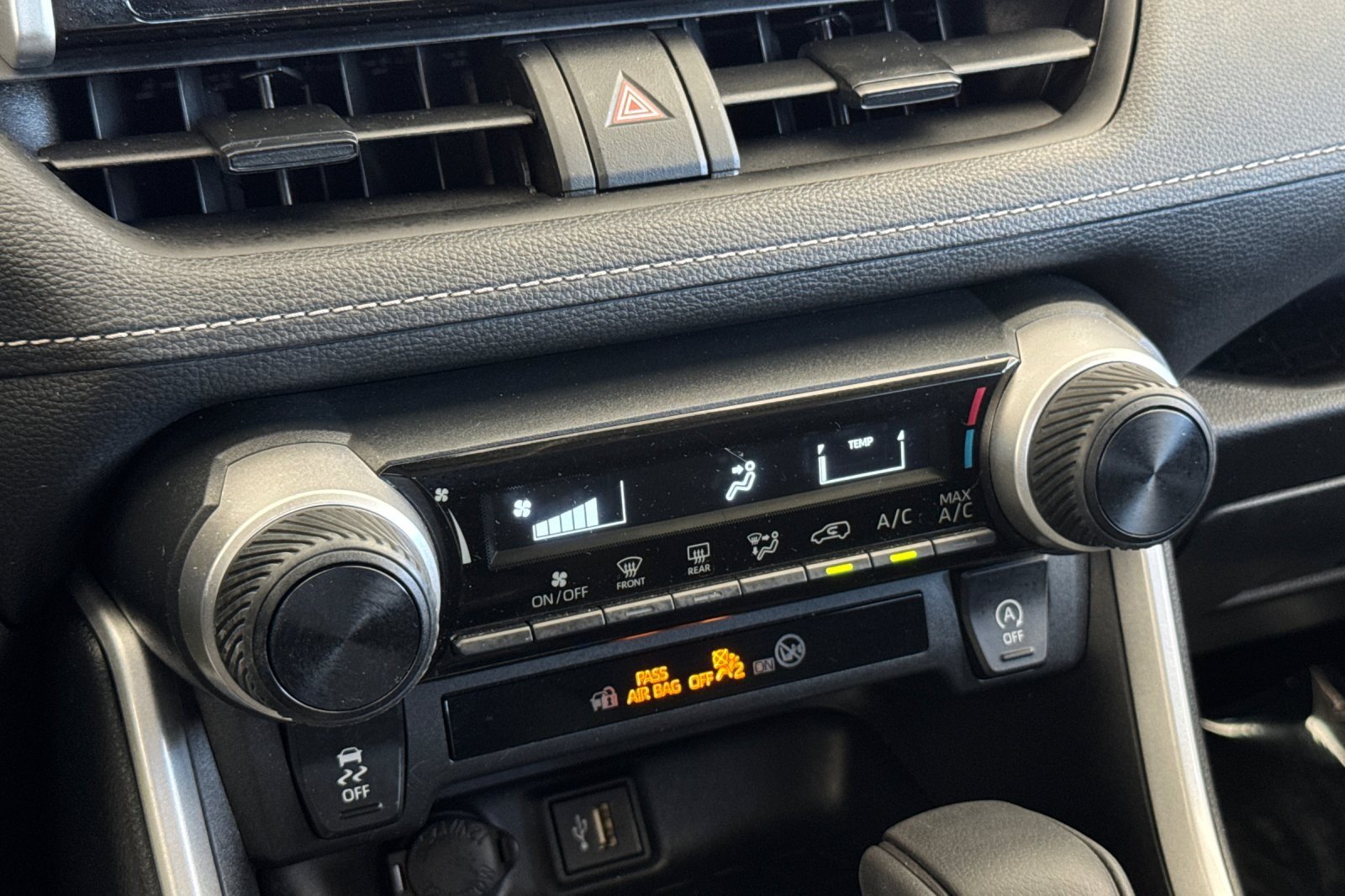 Certified 2024 Toyota RAV4 LE AWD/4WD image 19