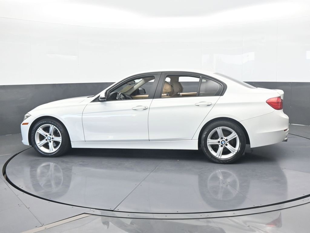 Used 2014 BMW 320i Sedan video 3