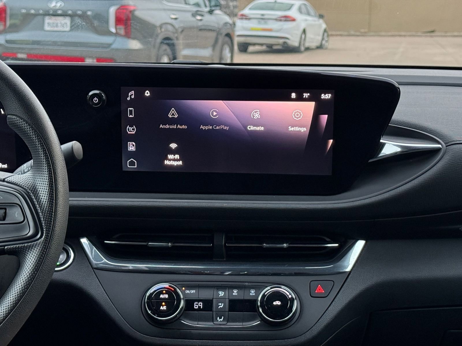 Used 2025 Buick Envista Preferred image 17