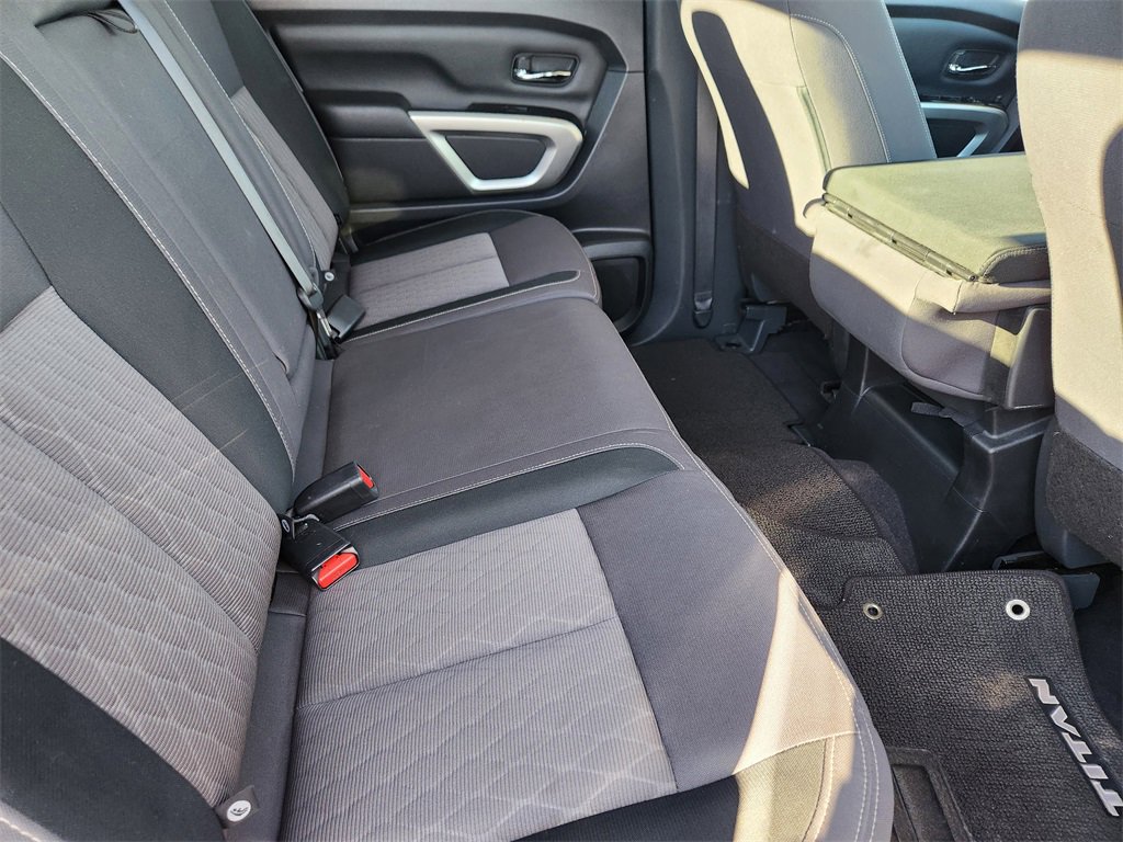 Used 2023 Nissan Titan SV image 19