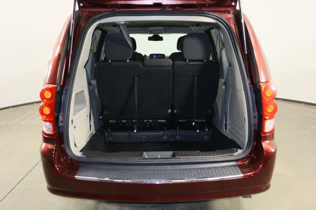 Used 2019 Dodge Grand Caravan SE image 19