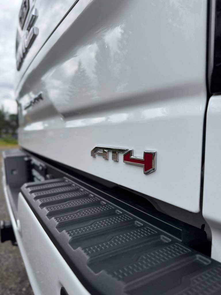 Used 2022 GMC Sierra 1500 AT4 w/ AT4 Premium Package AWD/4WD image 51