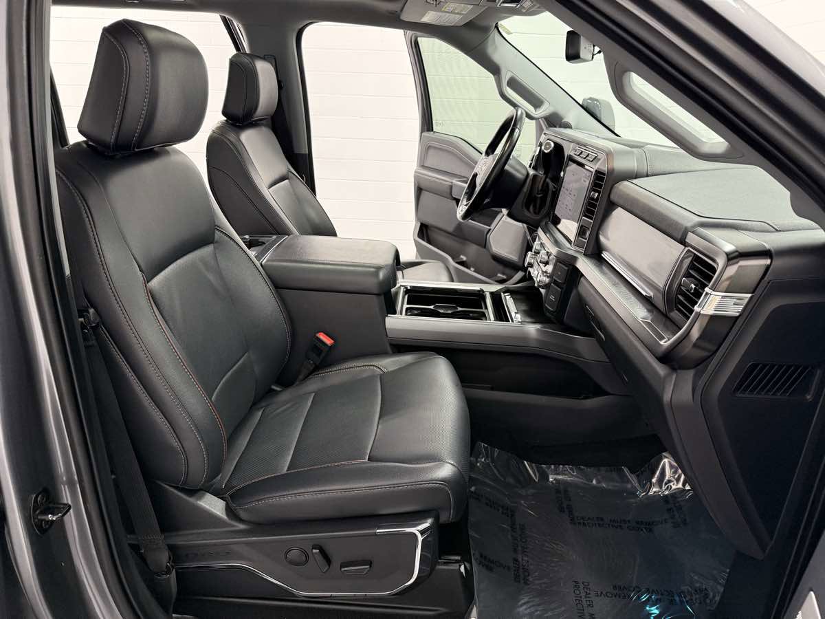 Used 2023 Ford F250 Lariat w/ Black Appearance Package image 16