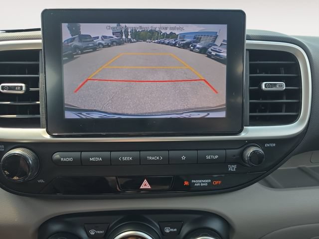 Used 2022 Hyundai Venue SEL FWD image 26