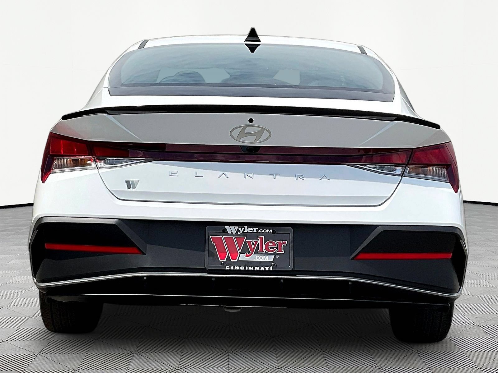 New 2026 Hyundai Elantra SEL Sport FWD image 5