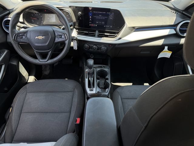 Used 2024 Chevrolet Trax LS w/ LS Convenience Package FWD image 10