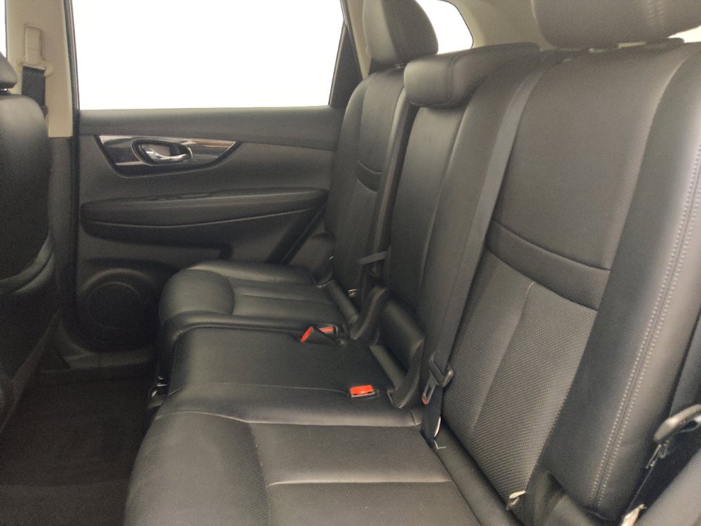 Used 2018 Nissan Rogue SL FWD image 18