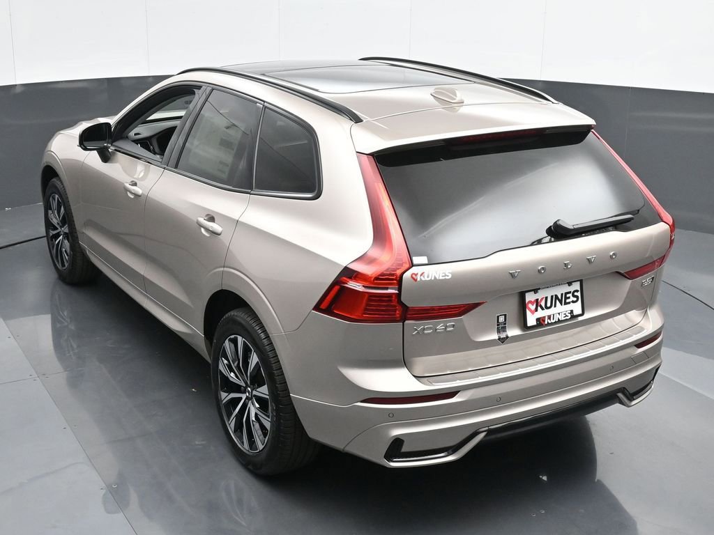 New 2025 Volvo XC60 B5 Core w/ Protection Package Premier image 37