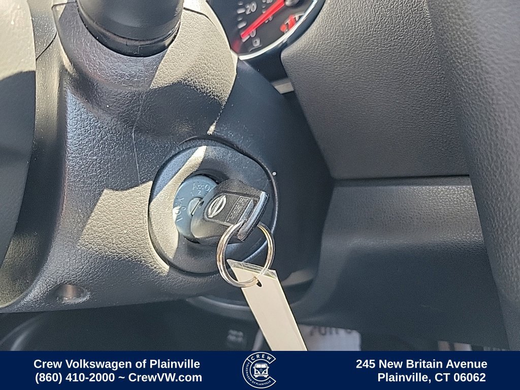 Used 2015 Nissan Rogue S w/ Convenience Package AWD/4WD image 9