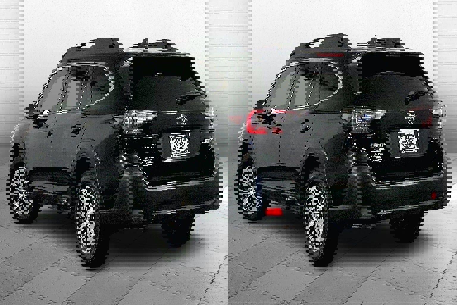 Used 2024 Subaru Outback Premium image 11