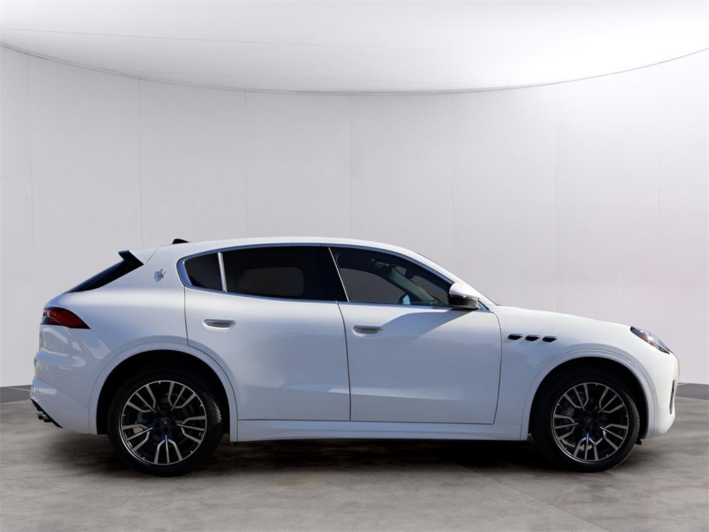 New 2025 Maserati Grecale GT video 4