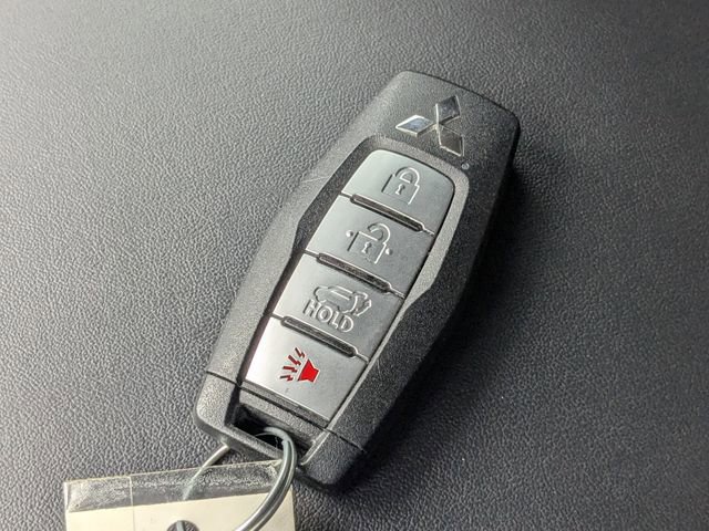 Used 2024 Mitsubishi Outlander 4WD Plug-In Hybrid image 31