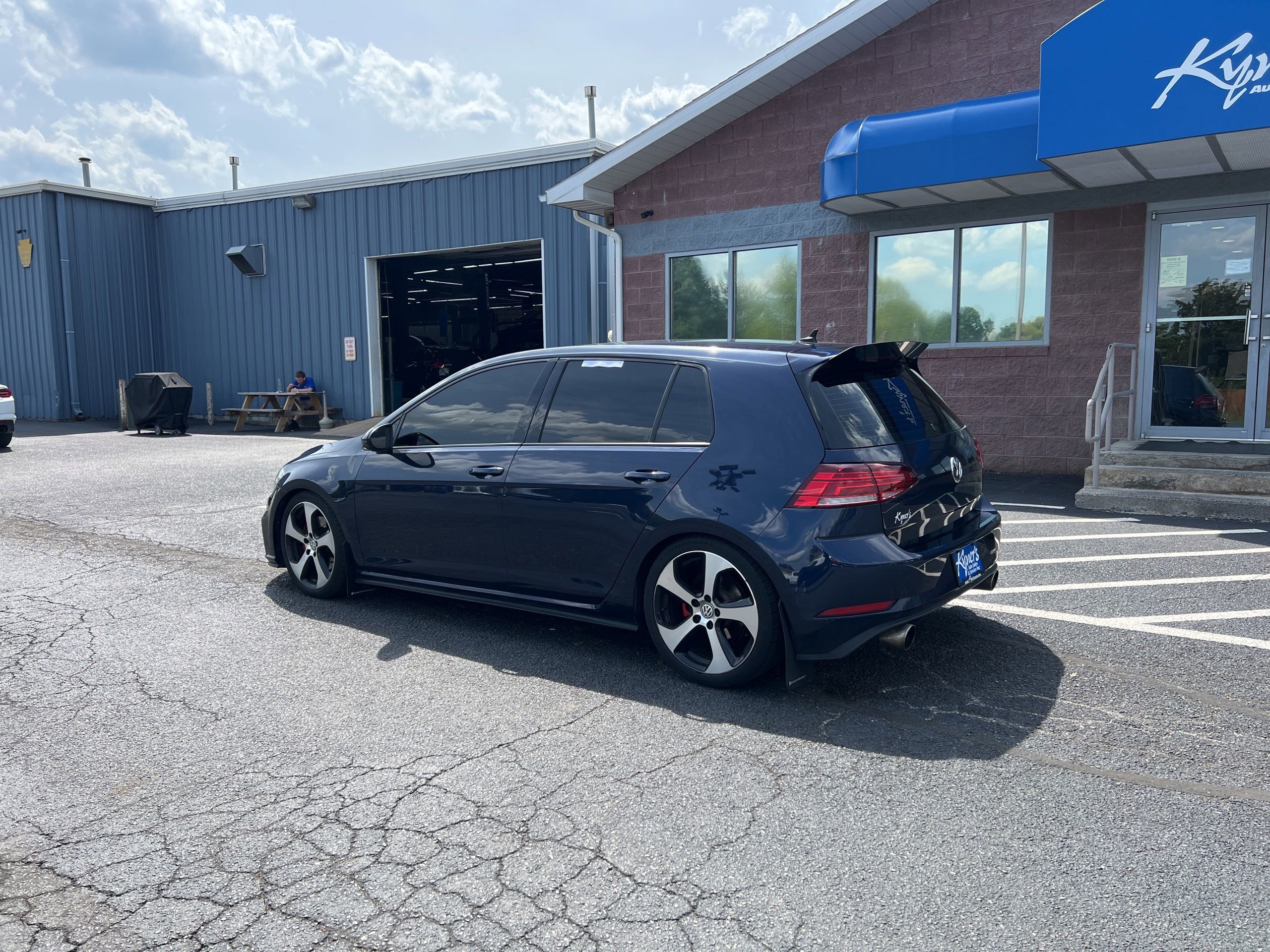 Used 2018 Volkswagen GTI S FWD image 3