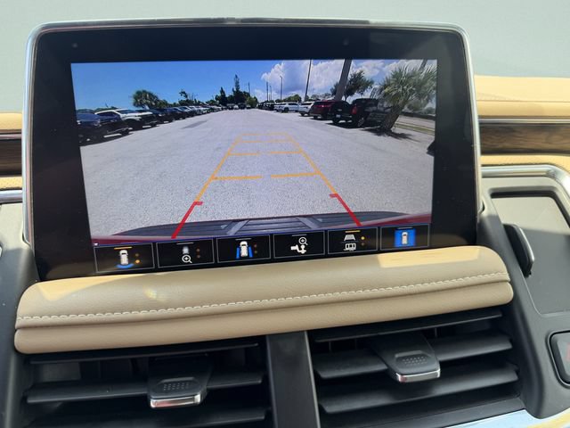 Used 2021 Chevrolet Tahoe Premier w/ Premium Package AWD/4WD image 29