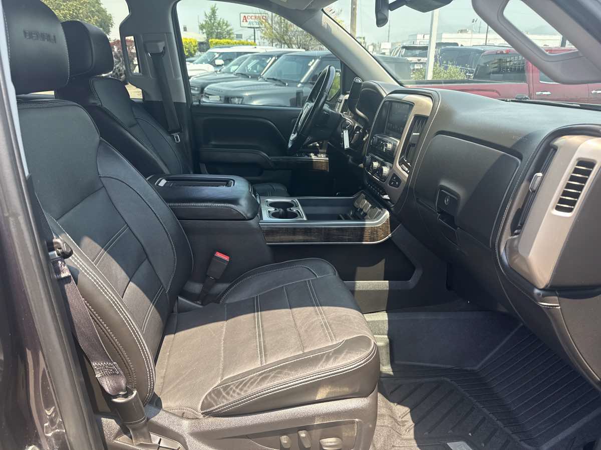Used 2016 GMC Sierra 1500 Denali w/ Enhanced Driver Alert Package AWD/4WD image 20