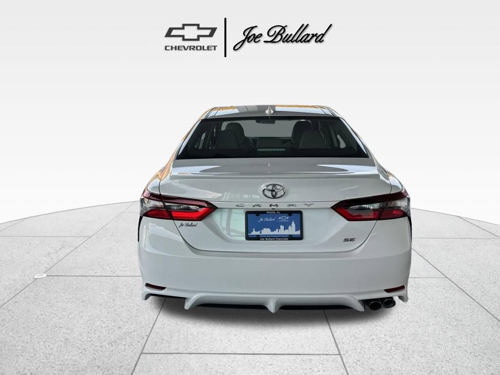 Used 2023 Toyota Camry SE FWD image 7