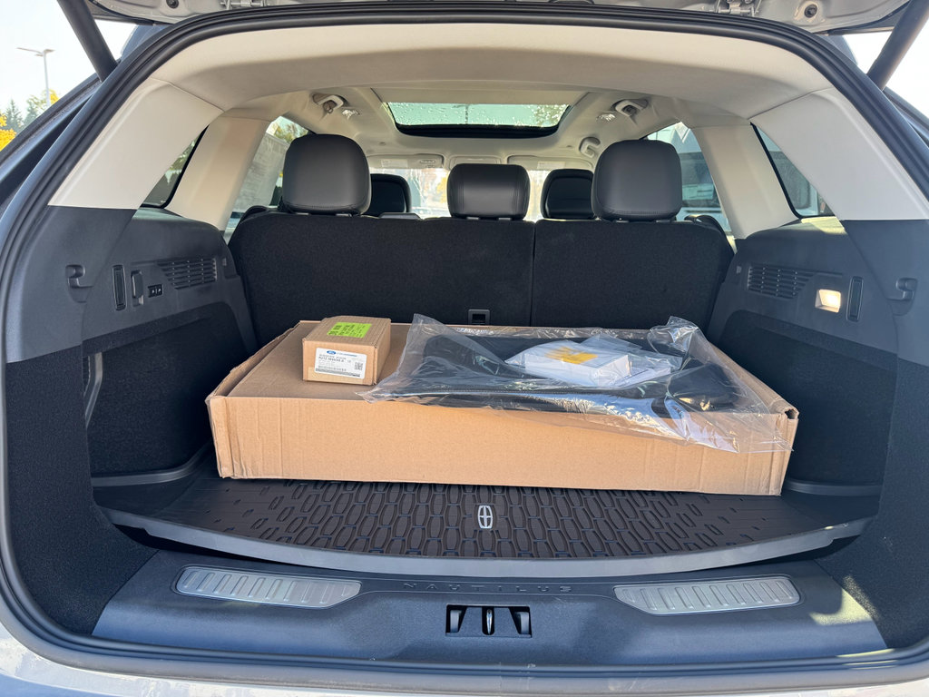 New 2026 Lincoln Nautilus Premier w/ Equipment Group 102A image 7