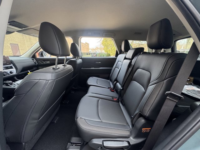 New 2026 Nissan Pathfinder SL AWD/4WD image 18