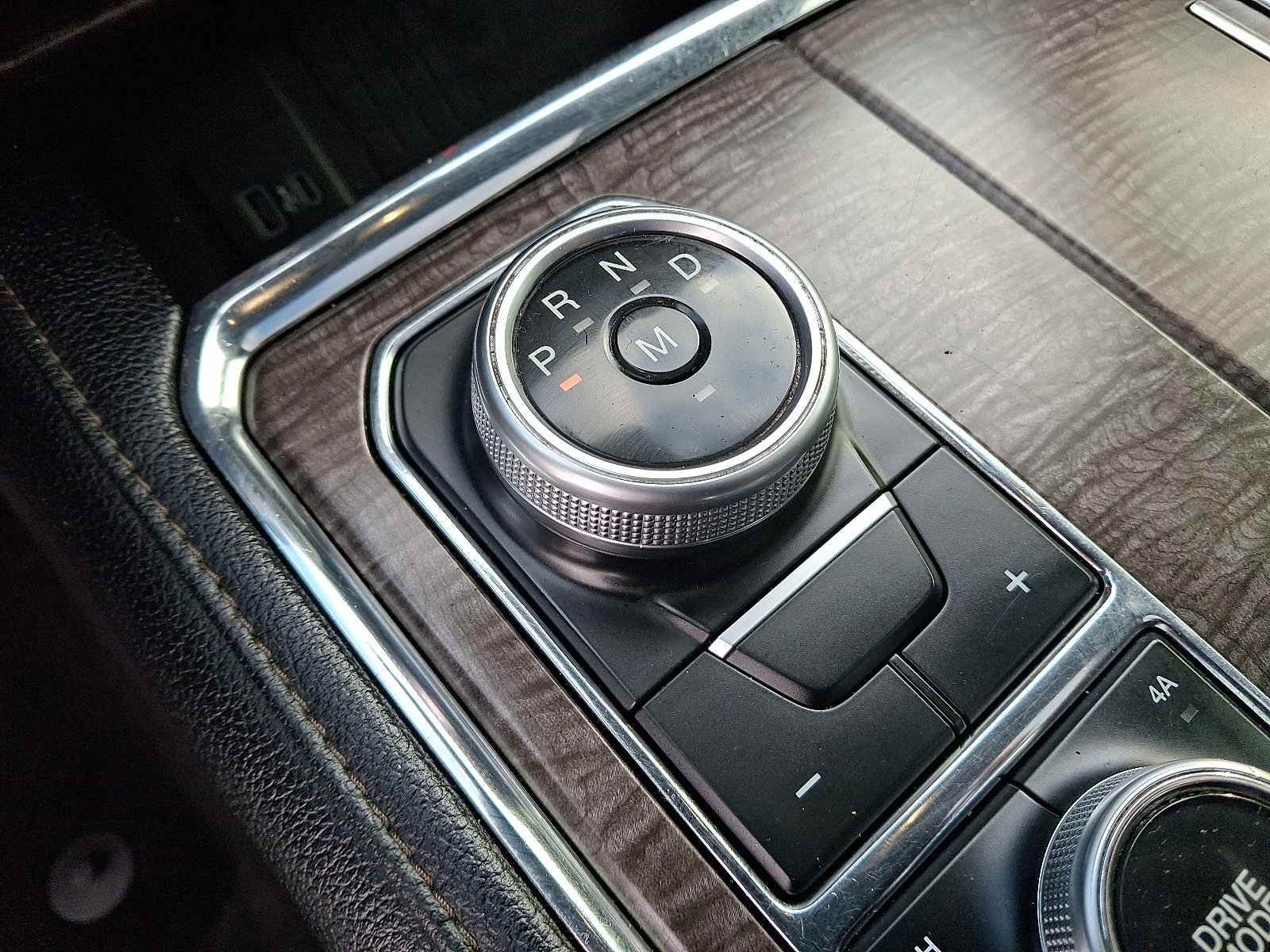 Used 2021 Ford Expedition Limited image 15