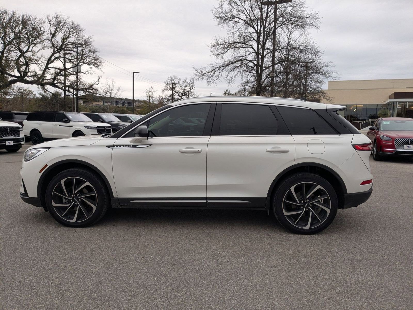 Used 2024 Lincoln Corsair Reserve image 6