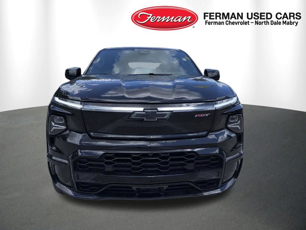 Used 2024 Chevrolet Silverado EV RST AWD/4WD image 8