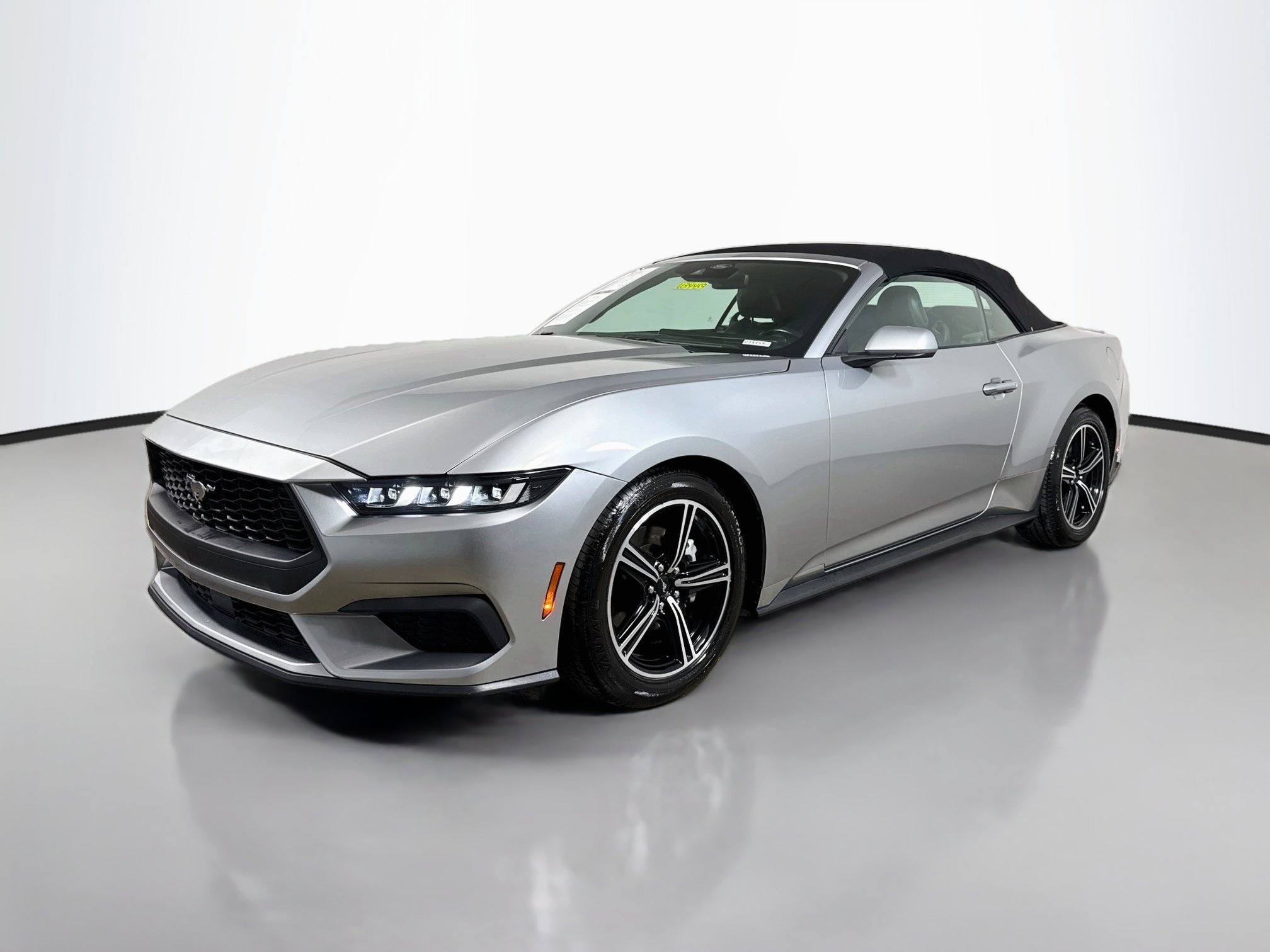 Used 2024 Ford Mustang Premium RWD image 3