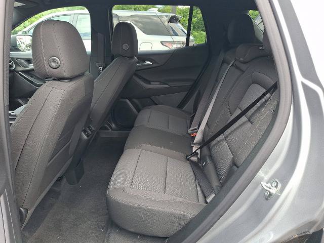 New 2026 Chevrolet Equinox LT w/ Safety and Technology Package FWD image 7