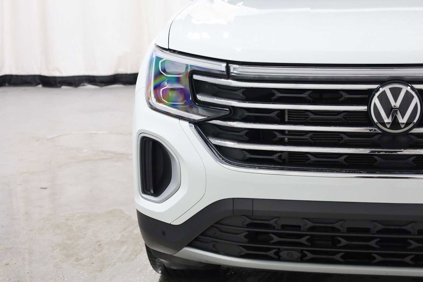 Used 2024 Volkswagen Atlas SE image 15