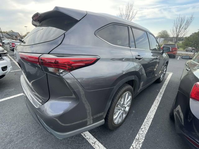 Used 2021 Toyota Highlander Limited image 10