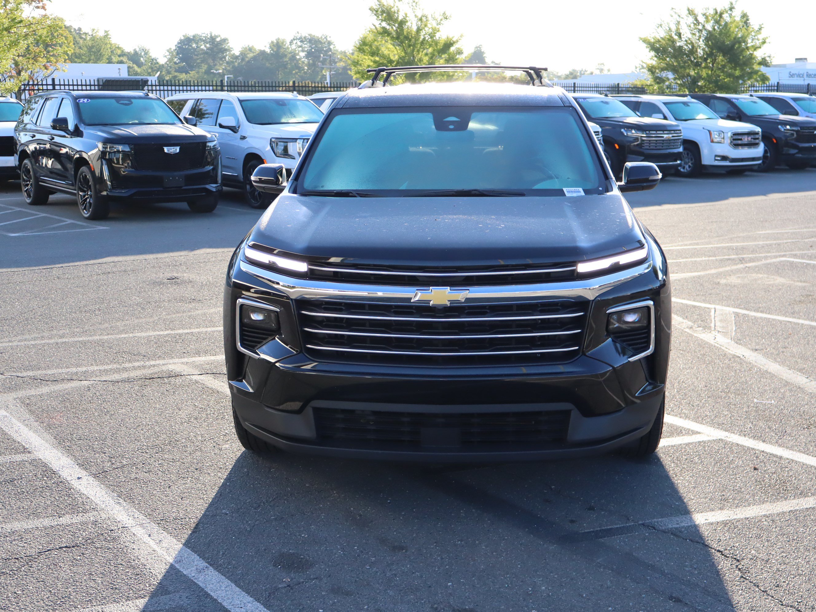 Used 2025 Chevrolet Traverse LT AWD/4WD image 3