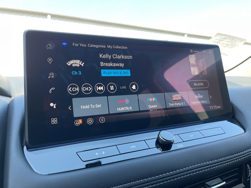 New 2026 Nissan Rogue Platinum image 8