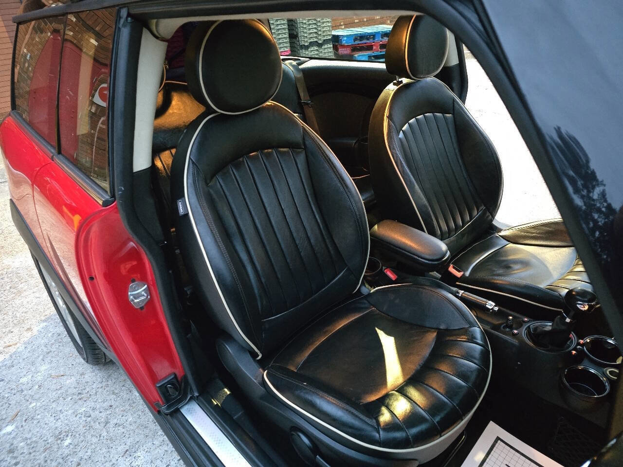 Used 2012 MINI Cooper Clubman S w/ Technology Pkg image 12