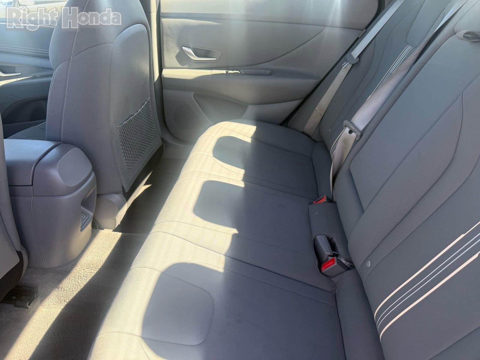 Used 2025 Hyundai Elantra SEL image 27