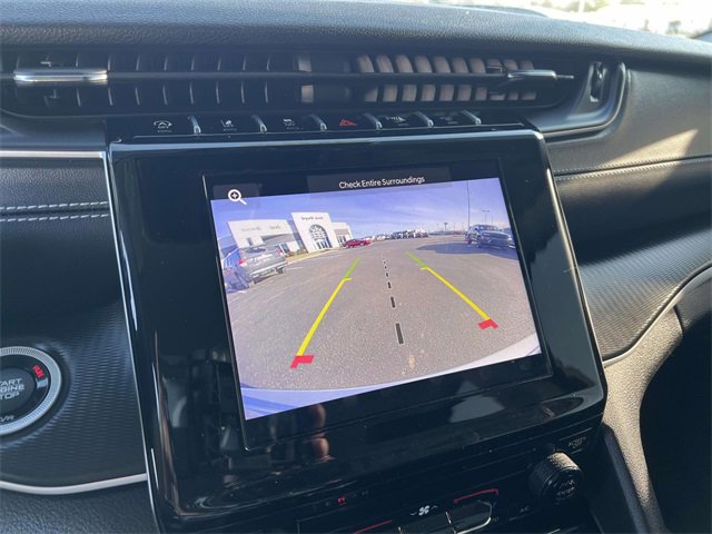 Used 2023 Jeep Grand Cherokee Laredo image 19