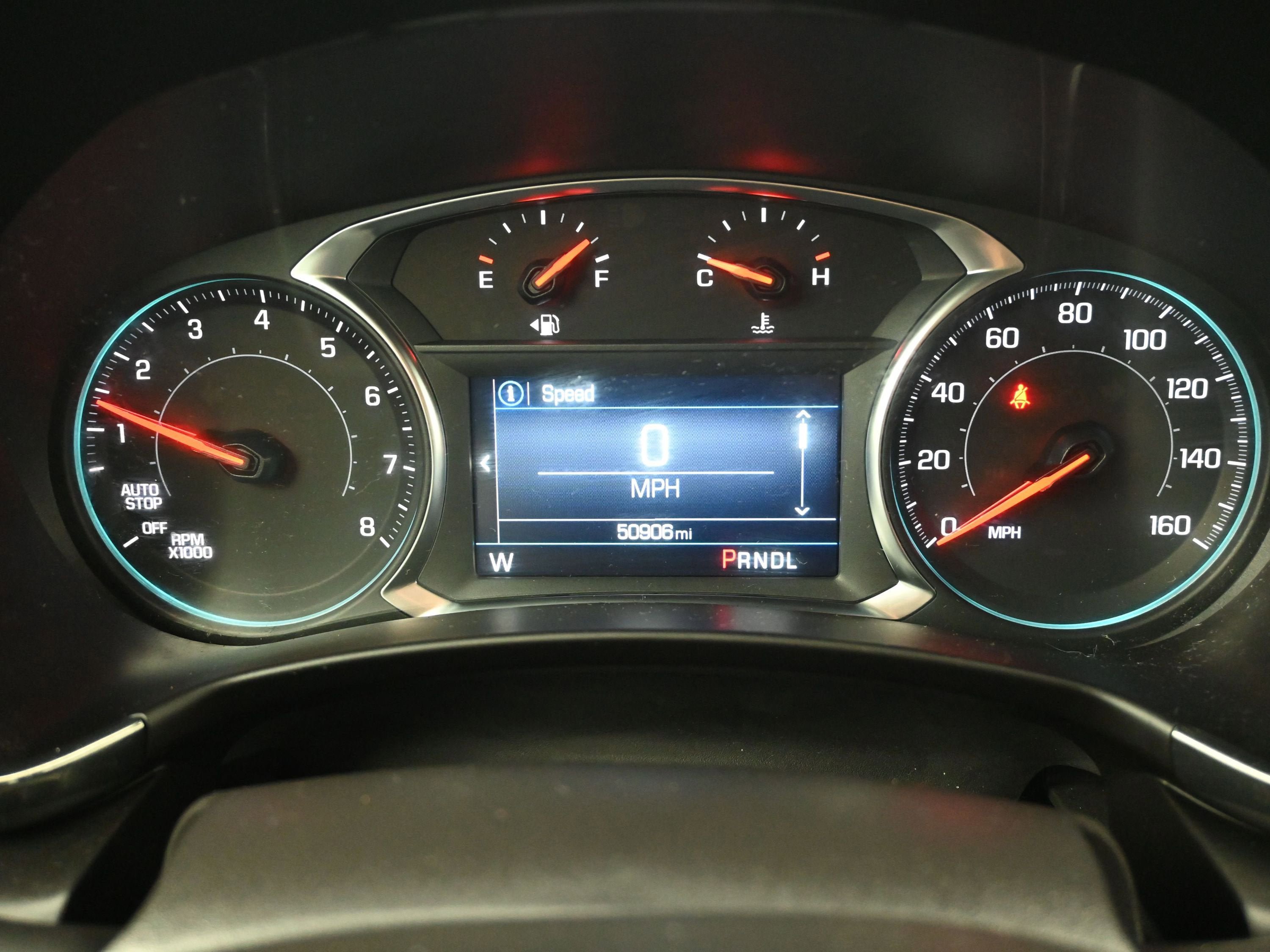 Used 2023 Chevrolet Equinox RS FWD image 13