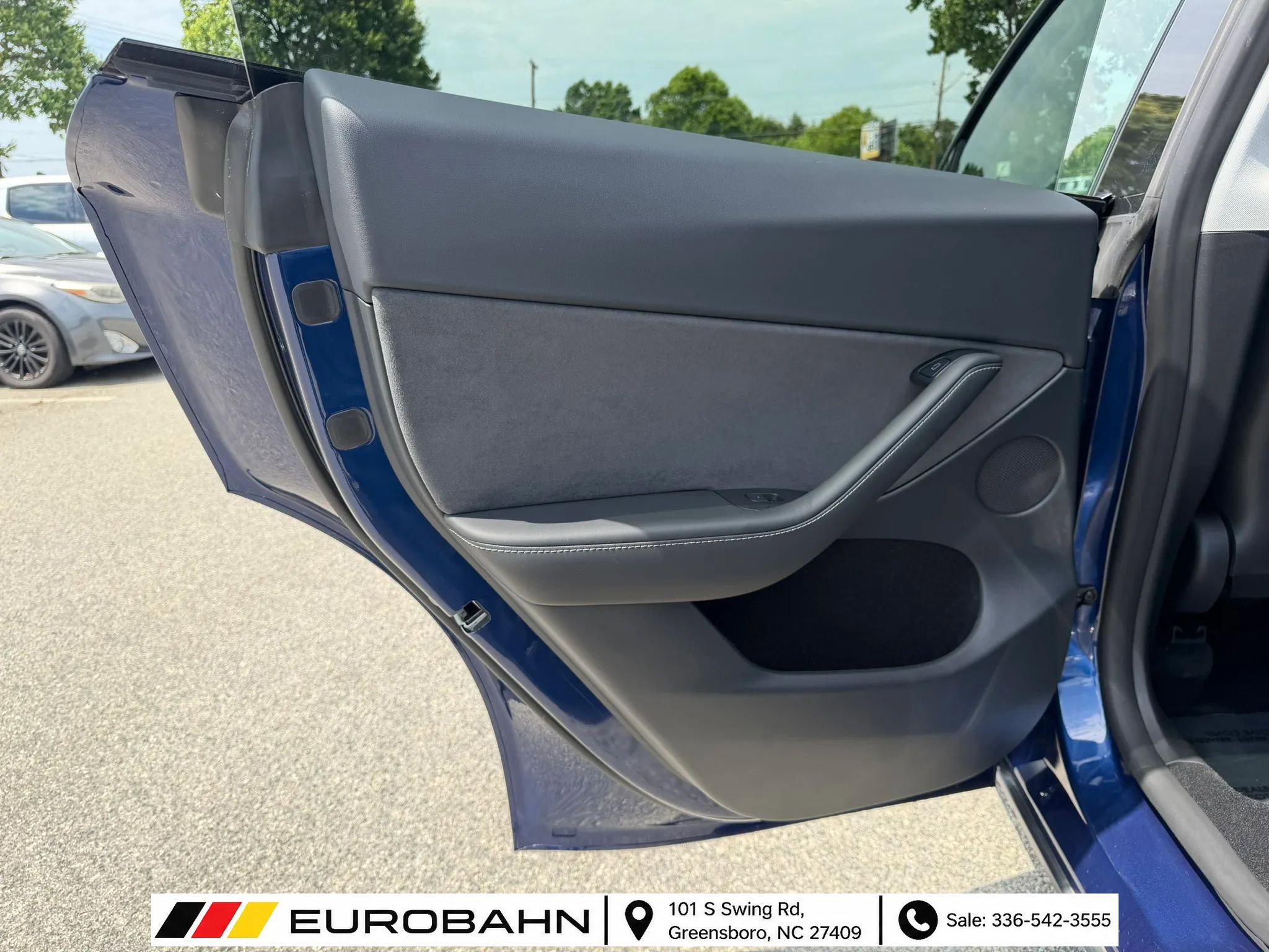 Used 2023 Tesla Model Y Performance AWD/4WD image 17