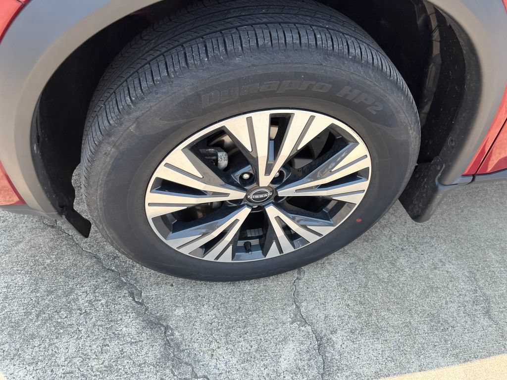 Used 2023 Nissan Rogue SV AWD/4WD image 9
