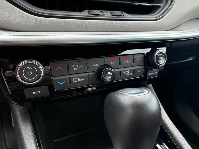 Used 2025 Jeep Compass Limited AWD/4WD image 28