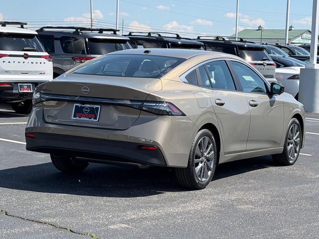 New 2026 Nissan Sentra SL w/ Floor Mat Package FWD image 4